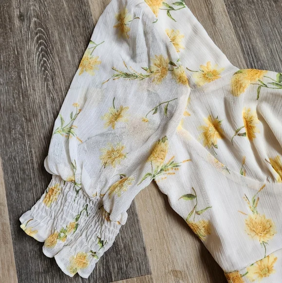 MISS SELFRIDGE FLORAL ROMPER - Picture 5 of 12